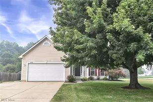 34900 Clear Creek Dr, North Ridgeville, OH 44039 - Photo 2