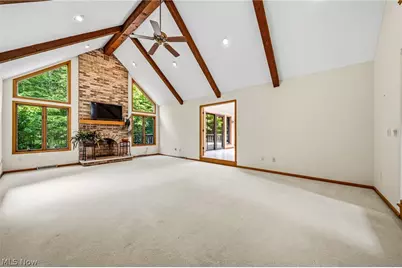 2898 Oakwood Drive, Willoughby Hills, OH 44094 - Photo 6