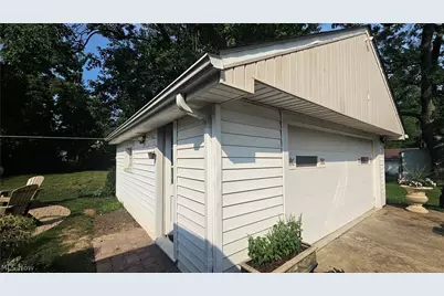 1828 E 291 Street, Wickliffe, OH 44092 - Photo 30