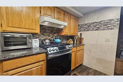 1828 E 291 Street, Wickliffe, OH 44092 - Photo 18