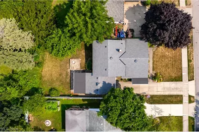 4402 Valleyside Road, Loveland, OH 44135 - Photo 2