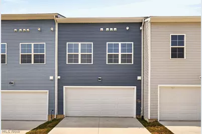 469 Harbor Lane, Lorain, OH 44052 - Photo 6