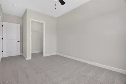 469 Harbor Lane, Lorain, OH 44052 - Photo 22