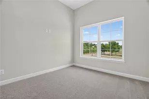 469 Harbor Ln, Lorain, OH 44052 - Photo 18