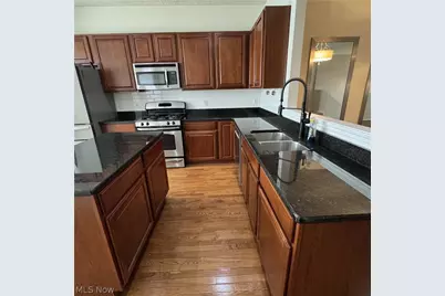 393 Caleb Drive, Akron, OH 44321 - Photo 6