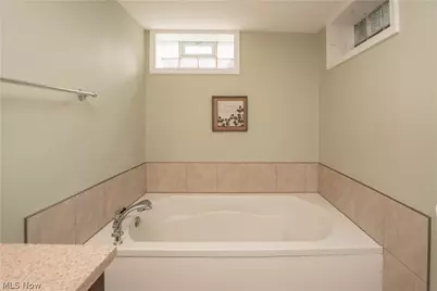 3920 Ashwood Street NW, Canton, OH 44708 - Photo 30