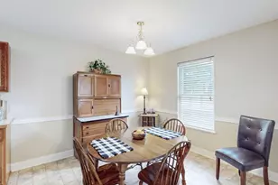 142 Carly Ct, Hartville, OH 44632 - Photo 8