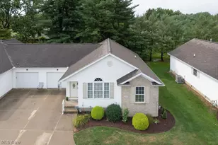 142 Carly Ct, Hartville, OH 44632 - Photo 34