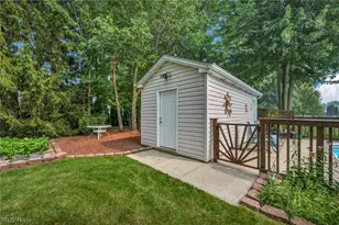 9133 Brian St, North Ridgeville, OH 44039 - Photo 8