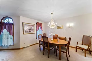 5201 S Saratoga Ave, Austintown, OH 44515 - Photo 8