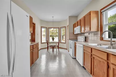 205 Village Drive, Green Hills, OH 44131 - Photo 12