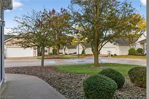 205 Village Dr, Green Hills, OH 44131 - Photo 22