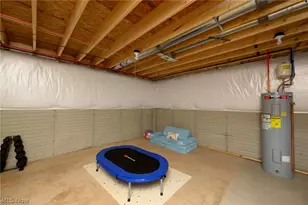 1422 Wood Fern Dr, Akron, OH 44312 - Photo 22