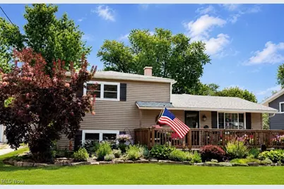905 West Drive, Sheffield Lake, OH 44054 - Photo 2