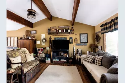 905 West Drive, Sheffield Lake, OH 44054 - Photo 4