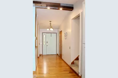 9555 S Salem Warren Road, Salem, OH 44460 - Photo 6