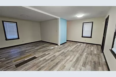 2055 S Main Street, Akron, OH 44301 - Photo 16