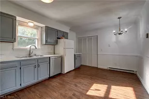 403 Engadine Ct SW, Sugarcreek, OH 44681 - Photo 6