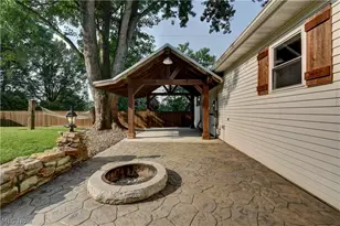 403 Engadine Ct SW, Sugarcreek, OH 44681 - Photo 18