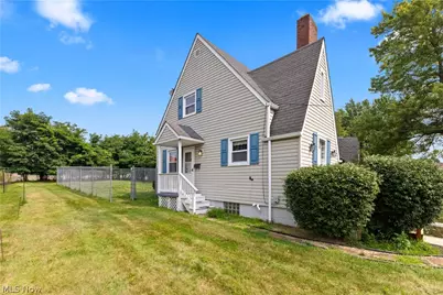 3821 Lindberg Way, Weirton, WV 26062 - Photo 4