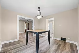 631 W Oregon Ave, Sebring, OH 44672 - Photo 8