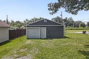 631 W Oregon Ave, Sebring, OH 44672 - Photo 2