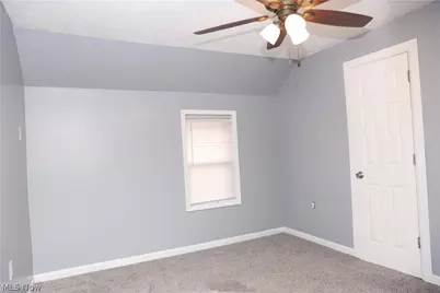 240 E Miller Avenue, Akron, OH 44301 - Photo 22