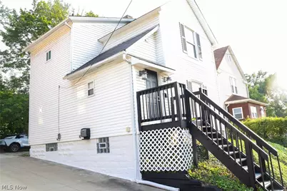 240 E Miller Avenue, Akron, OH 44301 - Photo 2