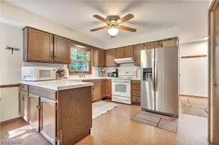 509 Park Ridge Dr, Munroe Falls, OH 44262 - Photo 6