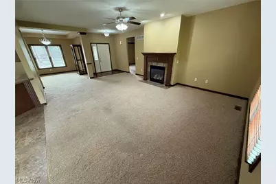 485 Gasser Circle SE, New Philadelphia, OH 44663 - Photo 4