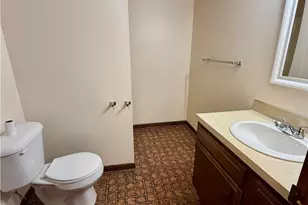 6218 Island Dr NW, Canton, OH 44718 - Photo 32