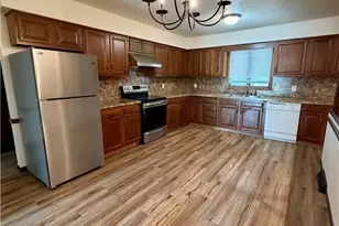 6218 Island Dr NW, Canton, OH 44718 - Photo 6