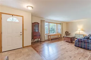 86 Blue Hill Ln, Fairlawn, OH 44333 - Photo 2