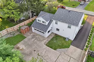 153 Callahan Rd, Canfield, OH 44406 - Photo 2