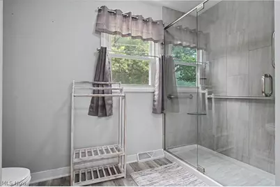 508 Loomis Avenue, Cuyahoga Falls, OH 44221 - Photo 14