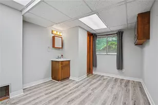 508 Loomis Ave, Cuyahoga Falls, OH 44221 - Photo 20
