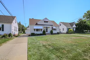253 E 288th St, Willowick, OH 44095 - Photo 32