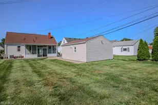 253 E 288th St, Willowick, OH 44095 - Photo 34