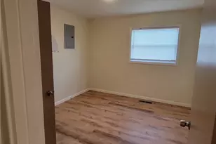 12509 Hirst Ave, Loveland, OH 44135 - Photo 18