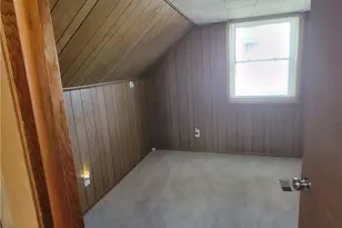 12509 Hirst Ave, Loveland, OH 44135 - Photo 14