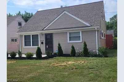 12509 Hirst Avenue, Loveland, OH 44135 - Photo 2