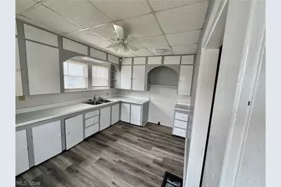 1349 E Main Street, Coshocton, OH 43812 - Photo 8