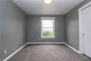 2985 Heatherbrae Dr, Youngstown, OH 44514 - Photo 18