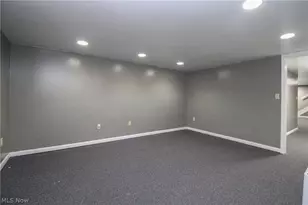 2985 Heatherbrae Dr, Youngstown, OH 44514 - Photo 30