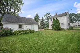 127 Lafayette St, Elyria, OH 44035 - Photo 36