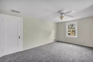 127 Lafayette St, Elyria, OH 44035 - Photo 24