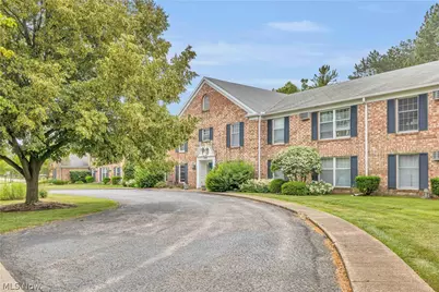 4704 Venice Heights Boulevard #210, Sandusky, OH 44870 - Photo 2