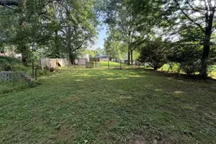 2250 Cooledge Ave, Akron, OH 44305 - Photo 2