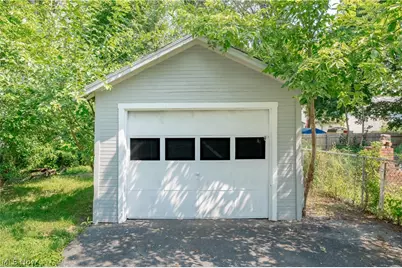 757 Baird Street, Akron, OH 44306 - Photo 32