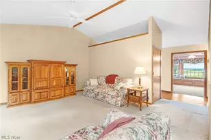 1000 Park Village Dr, Louisville, OH 44641 - Photo 12